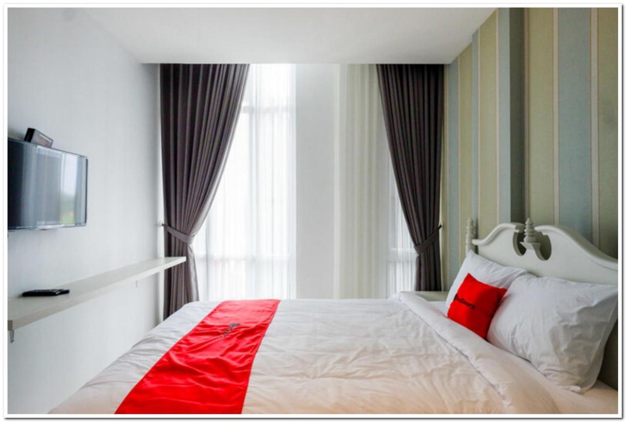 เรดดอร์ซ พลัส @ มาดูโกโร รายา เซมารัง Hotel เซอมารัง ภายนอก รูปภาพ